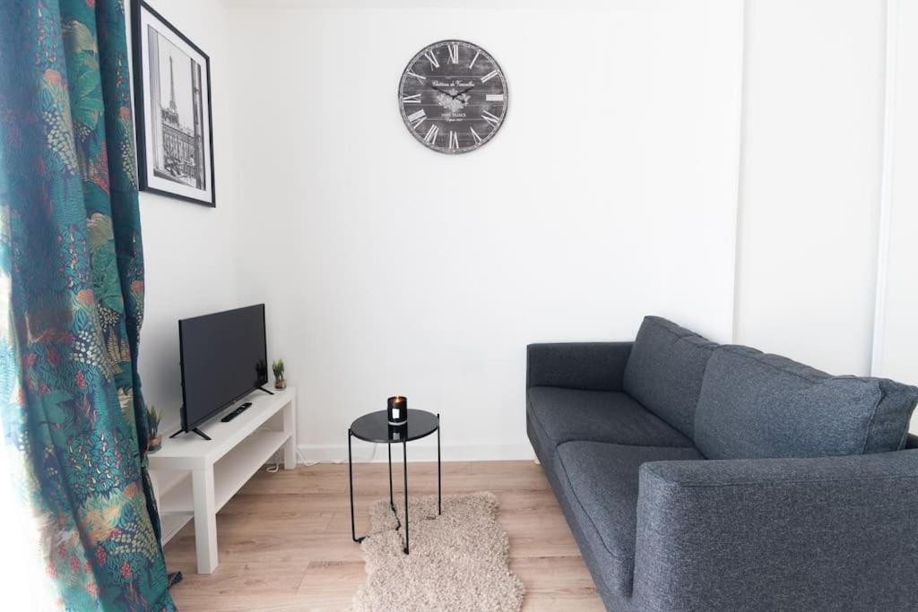 Apartamento Le Citadin-T1-28M2-Pte Paris M7 Le Kremlin-Bicêtre Exterior foto