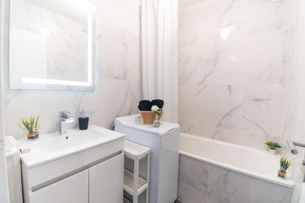 Apartamento Le Citadin-T1-28M2-Pte Paris M7 Le Kremlin-Bicêtre Exterior foto